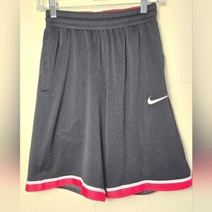 Men's Nike Dri-Fit Basketball Shorts, Size Small